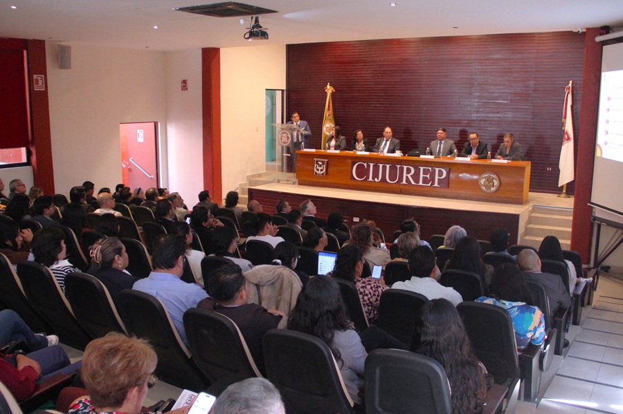La UATx Enriquece el Diálogo para la Atención de Problemáticas Sociales Desde la Ciencia: Rector