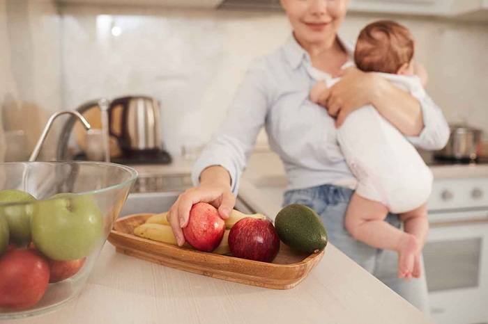 Nutrimentos que no pueden faltar en el plato de Mamá durante la lactancia materna