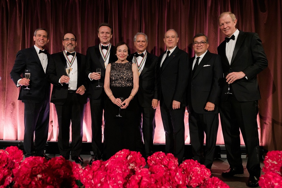alejandro-soberon-recibe-la-medalla-de-oro-2026-de-americas-society-alternativatlx