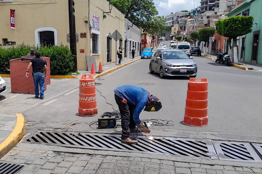 ayuntamiento-de-tlaxcala-realiza-jornada-intensiva-de-rehabilitacion-de-rejillas-para-prevenir-afectaciones-por-lluvia-alternativatlx