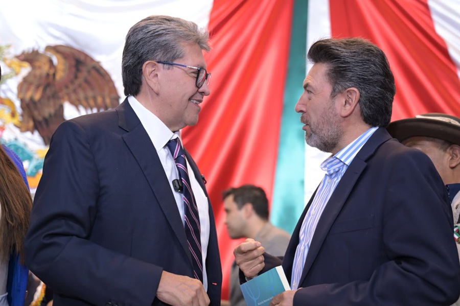 ray-vazquez-conchas-asiste-a-presentacion-de-libro-la-nueva-legislacion-por-el-agua-alternativatlx