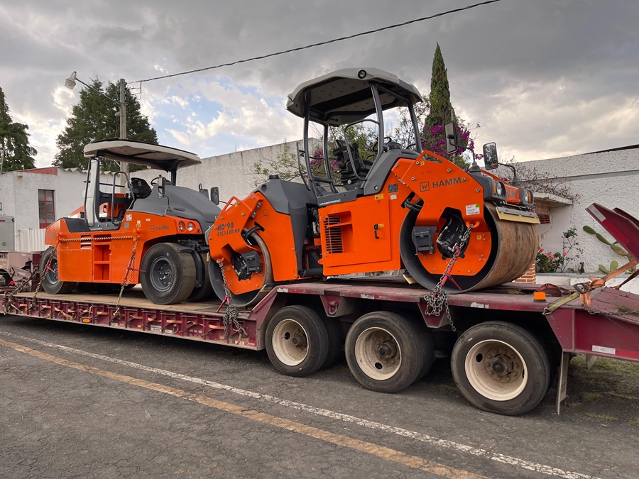Recibe SICT Tlaxcala Maquinaria que forma parte de un Tren de Pavimentación para la Entidad