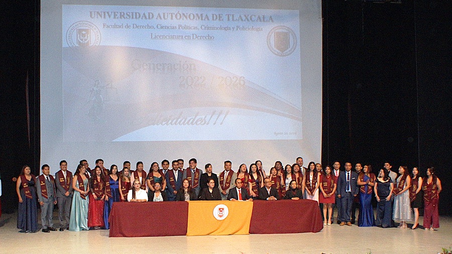 Concluyen su Formación 108 Nuevos Abogados en la UATx