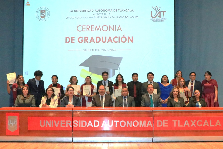 Culminan su Formación 44 Egresados de Psicología y Administración del Campus San Pablo del Monte UATx