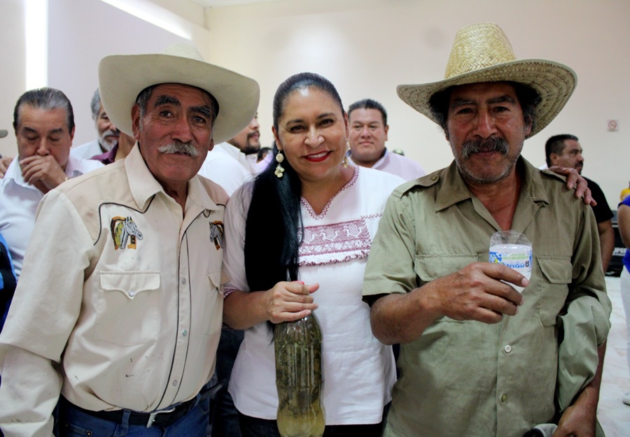 el-metepantle-vive-en-las-manos-de-nuestro-campo-y-debe-florecer-en-las-nuevas-generaciones-ana-lilia-rivera-alternativatlx