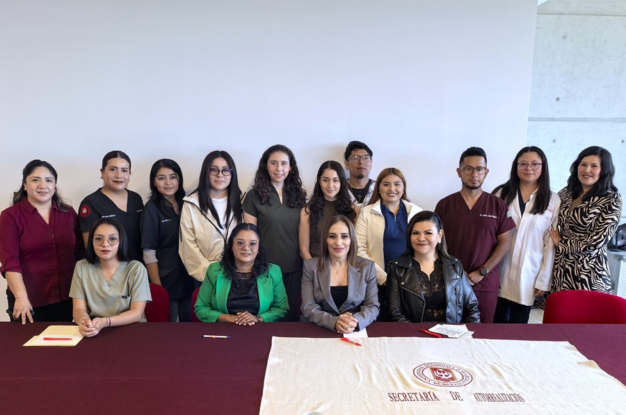 la-uatx-brinda-capacitacion-a-responsables-de-casas-de-autorrealizacion-alternativatlx