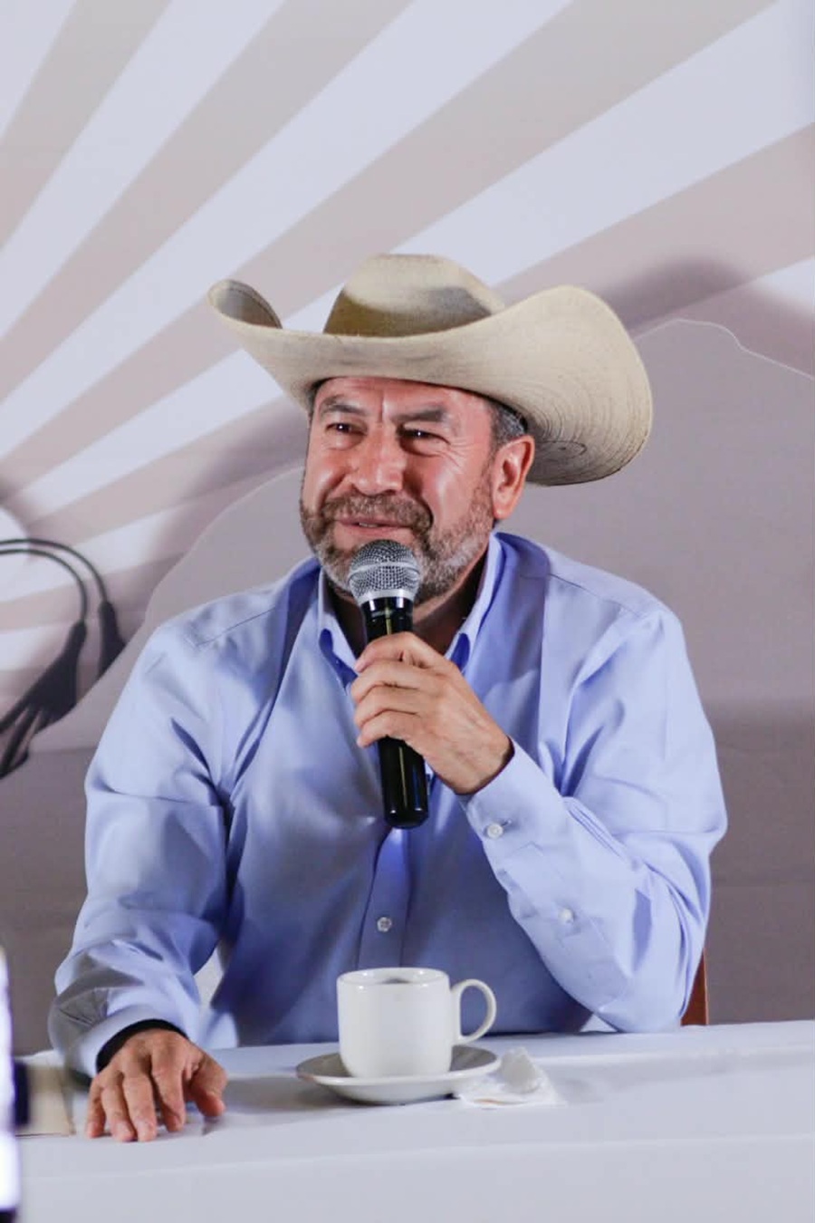 Ray Vázquez Conchas Gana Elecciones, no Encuestas Pagadas